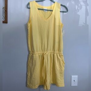NWT Cinched waist romper
